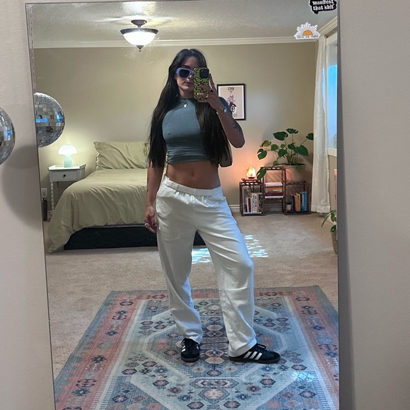 carley_fly